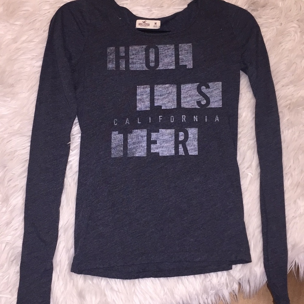 HOLLISTER T-SHIRT
